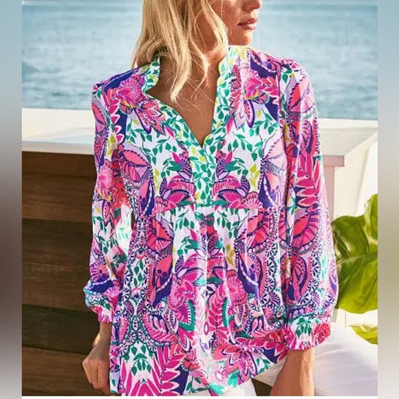 Lilly Pulitzer Tops - Lilly Pulitzer Winona Stretch Tunic Blouse (Ptp17-19)